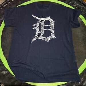 Navy Blue Graphic T-Shirt Detroit D